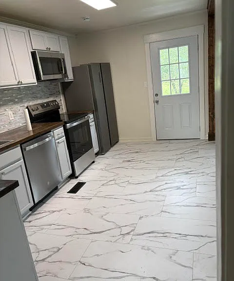320 Hill St — Photo 5
