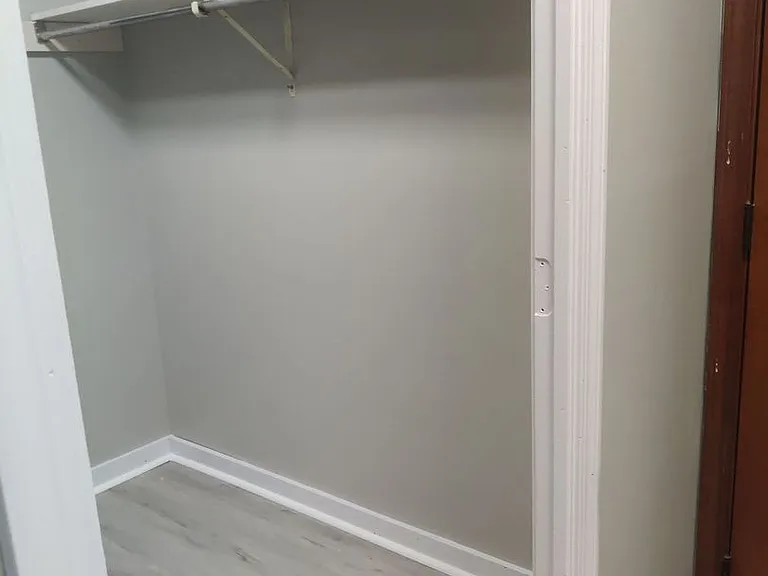 613 S Grace Ave — Photo 4