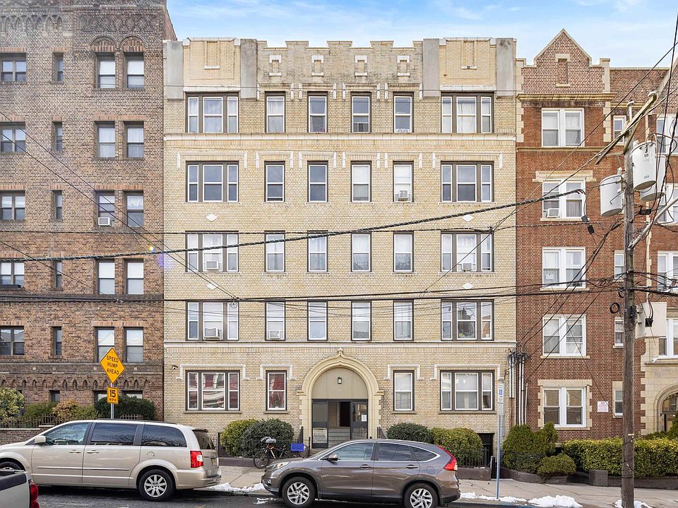 1st image of 137 Kensington Ave APT 101