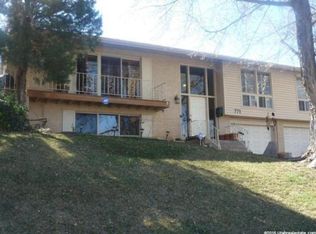 771 E Lavina Dr, South Ogden, UT 84403