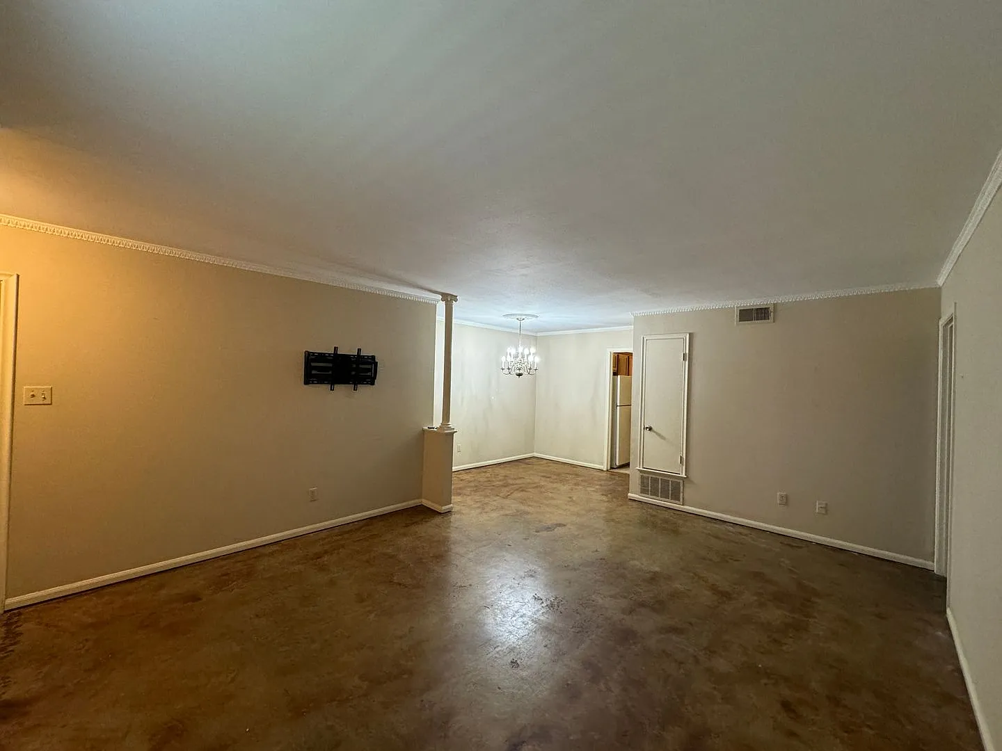3730 Fairfield Ave — Photo 4