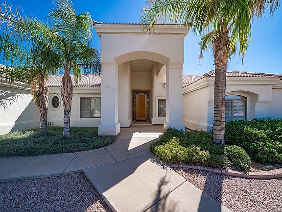 4th image of 1915 N Stevens Cir