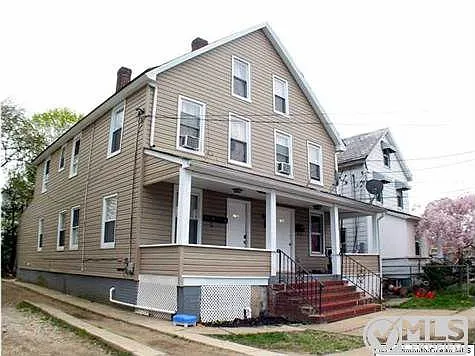 31-33 Maple St photo 1