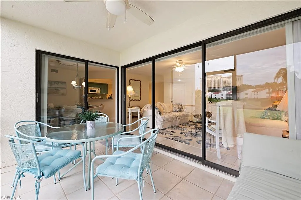 2 bed, 2.0 bath, 1350 sqft, $7,300 — Photo 4