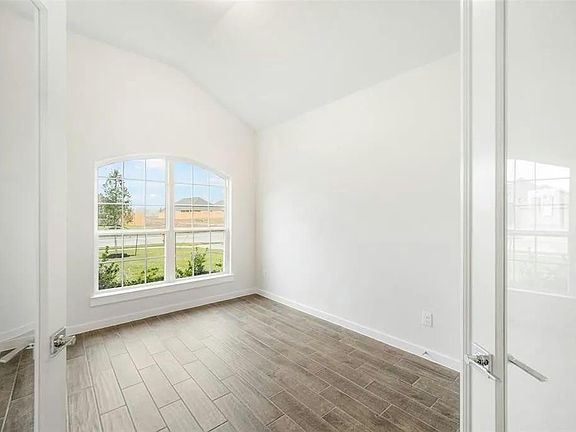 5th image of 782 Dewberry Rd