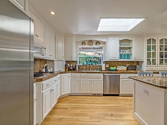 5th image of 224 Danville Dr