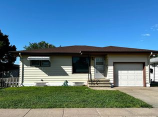 406 E 17th St, Hays, KS 67601