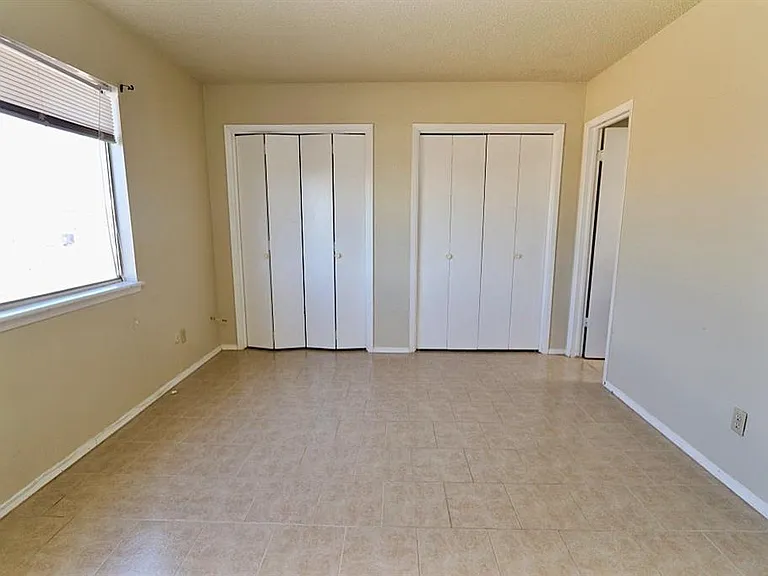 6925 Escondido Dr #B — Photo 20
