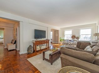 10 Crestmont Rd UNIT 2L, Montclair, NJ 07042