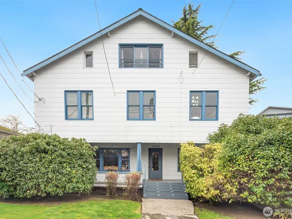 1425 Palm Avenue SW, Seattle, WA 98116