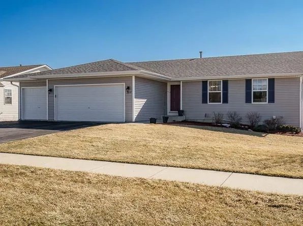 6827 Tupelo Rd, Loves Park, IL 61111