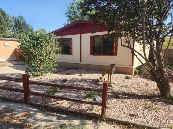 817 Broken Wheel Ct, Cheyenne, WY 82007