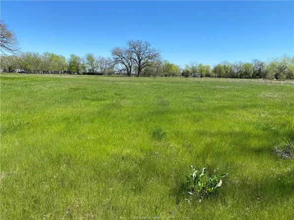 10826 Forsthoff Rd, Bryan, TX 77808