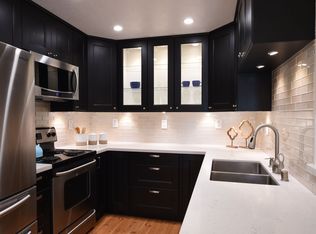 485 Costa Mesa Ter APT C, Sunnyvale, CA 94085