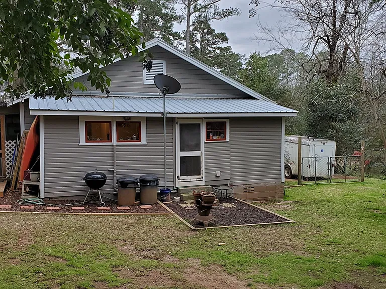 220 Johnson Dr — Photo 18