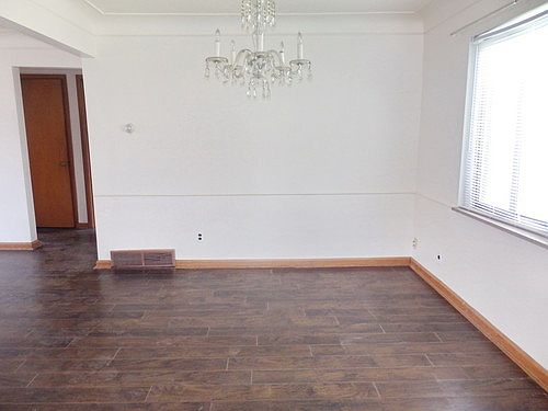 3rd image of 4003 Diehl Ave