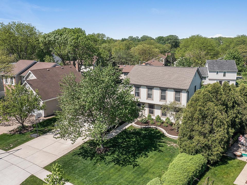1st image of 536 Greenhill Ln