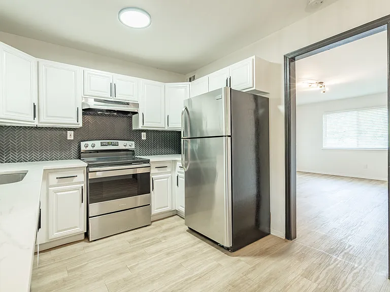 740 Mozley Dr SE #C8 — Photo 7