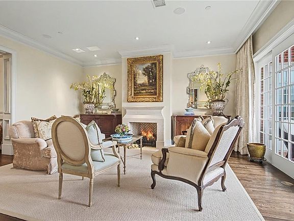 4th image of 3657 Peachtree Rd NE APT 9A