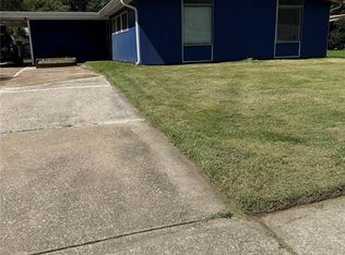 805 Derhake Rd, Florissant, MO 63033