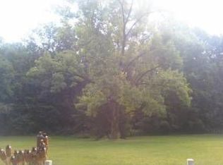 12 Lakeside Dr, Wappingers Fl, NY 12590