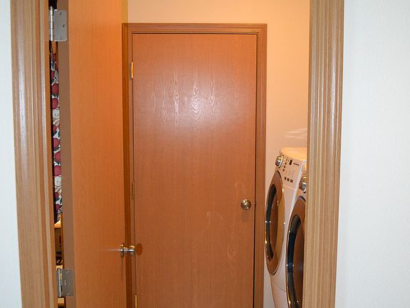 5th image of 1131 Landover Place