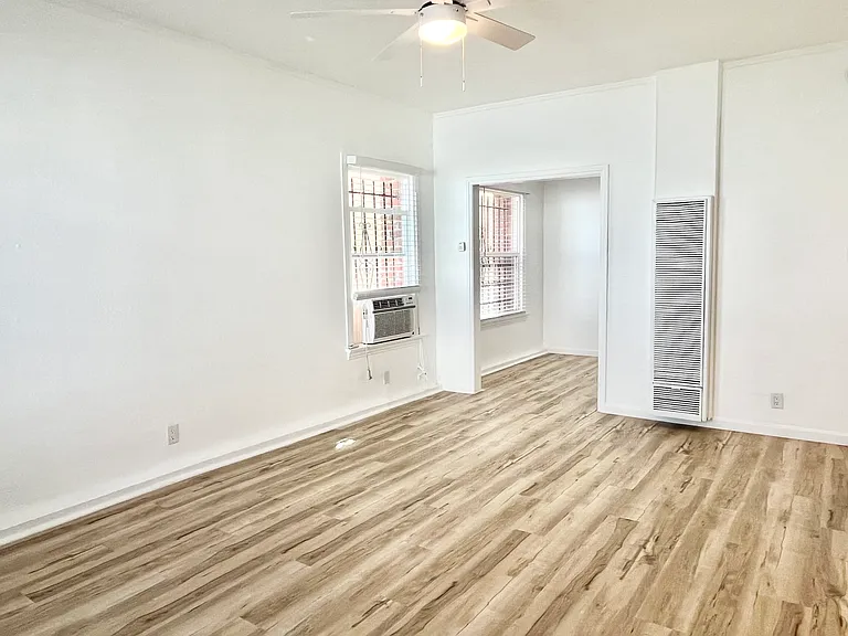 1184 N Madison Ave #107 — Photo 6