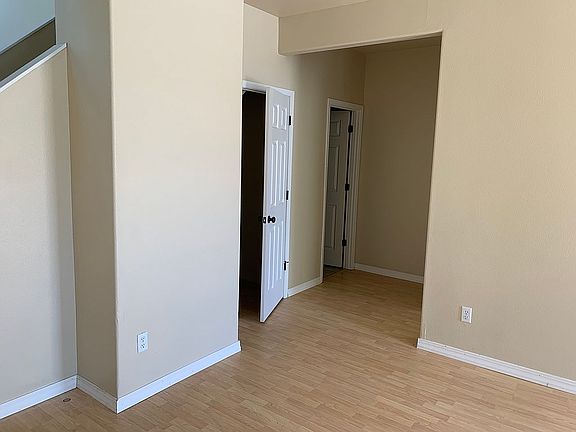 4th image of 6207 Oriole Dr