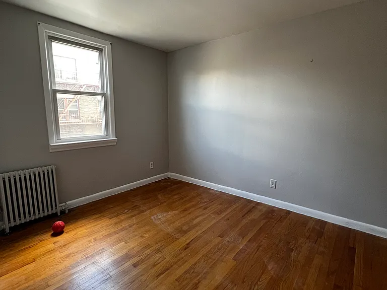 25 Lincoln St #2L — Photo 4