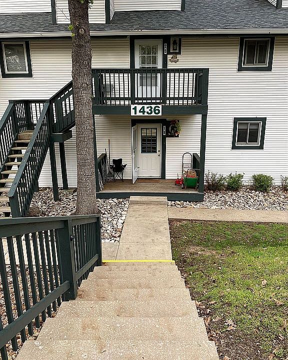 only a few steps to door
