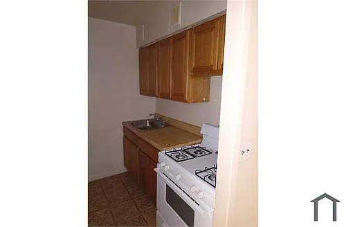 56 Locust Hill Ave #3H Photo 1