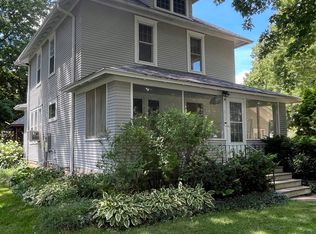 303 N Lincoln Ave, Graettinger, IA 51342