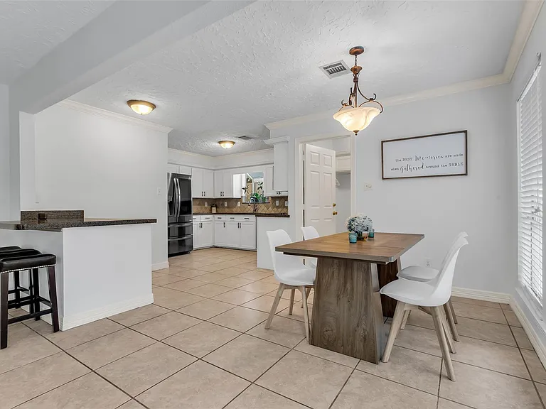 24102 Northcrest Dr — Photo 9