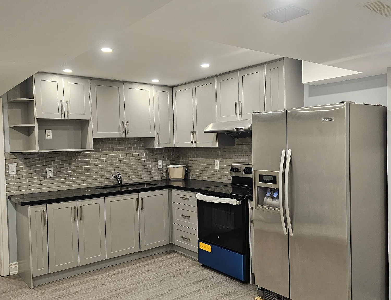 2 bed, $1,800 — Photo 2