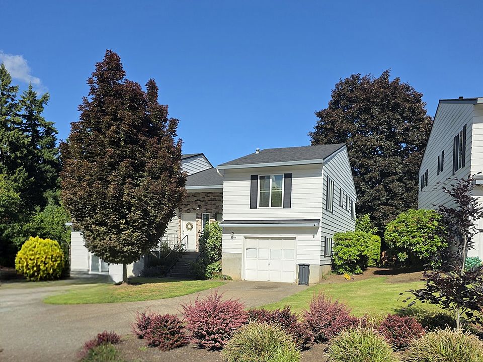 1st image of 2904 NE 151st Ave