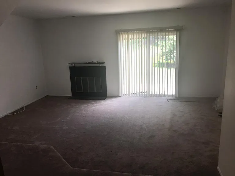 10 Lexington Cir — Photo 7