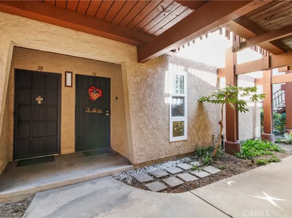 1000 W Macarthur Blvd APT 34, Santa Ana, CA 92707