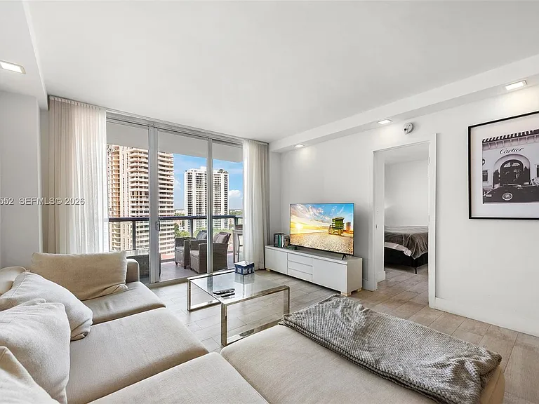 19390 Collins Ave #1519 — Photo 8