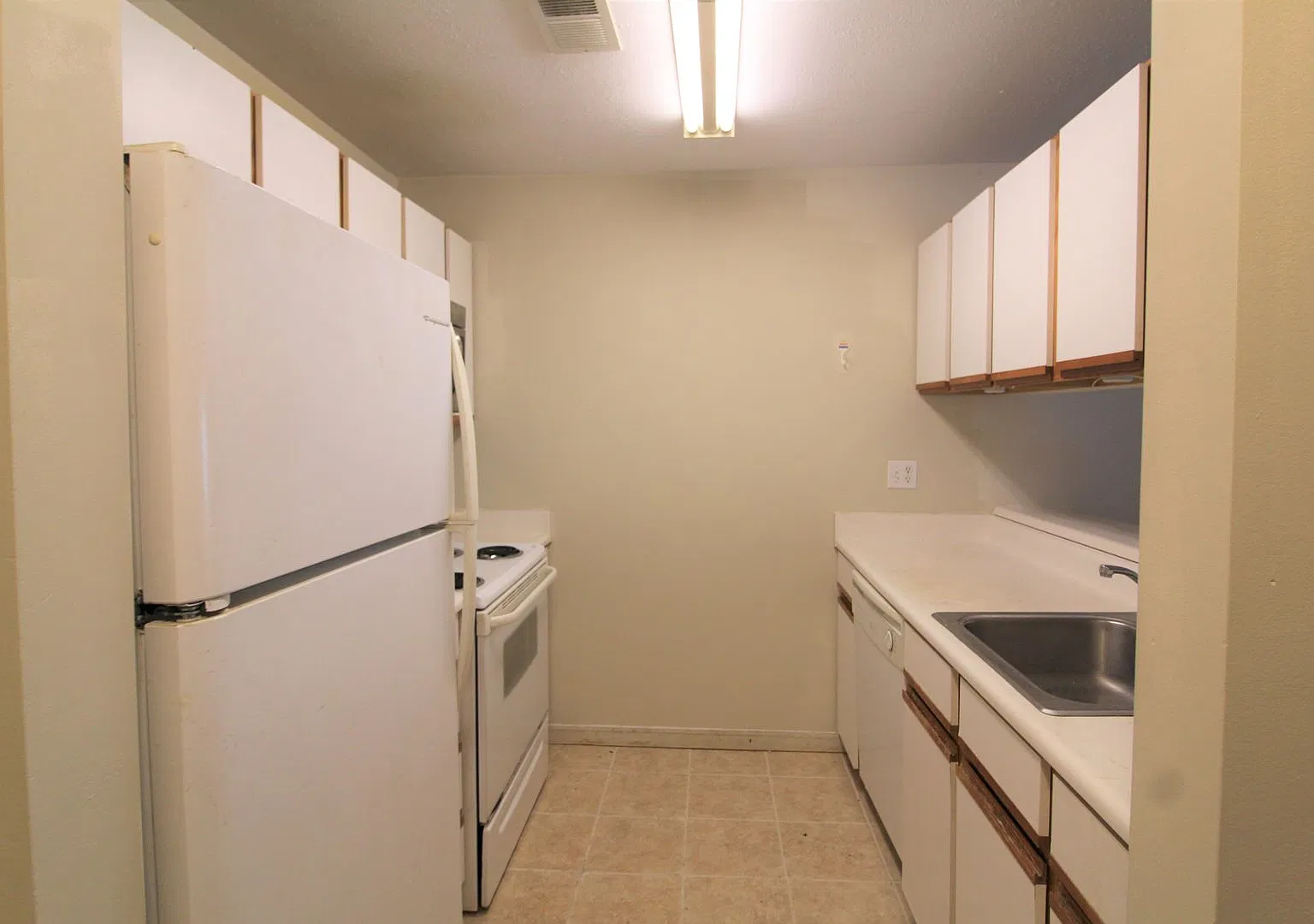 River View Condo in Star City - 4 Bedrooms - Available 06/02/2027 — Photo 4