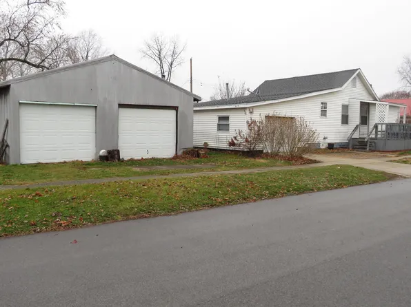 214 N Spruce St, Monon, IN 47959