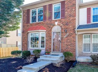 10265 Colony View Dr, Fairfax, VA 22032