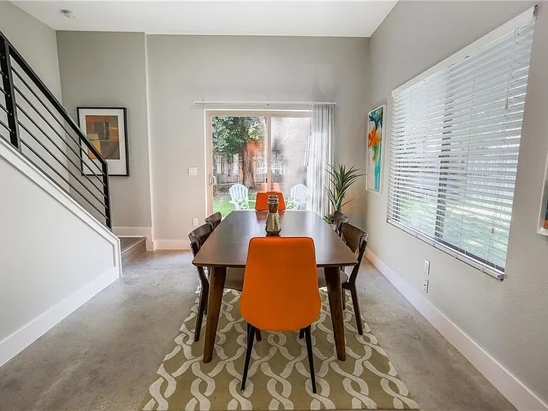701 Zennia St #B — Photo 11