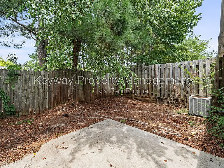 107 Stonington Ln SW — Photo 18