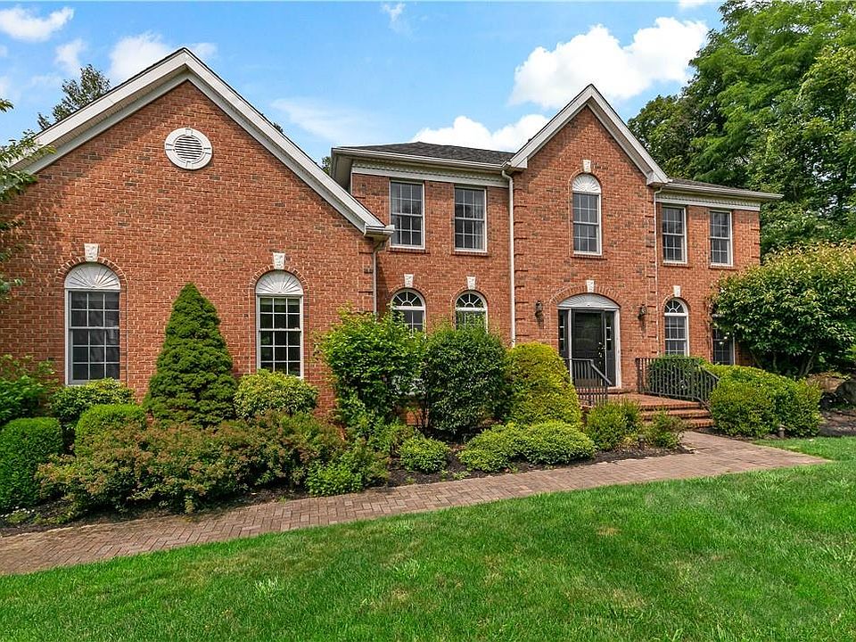 1st image of 86 Dimond Avenue