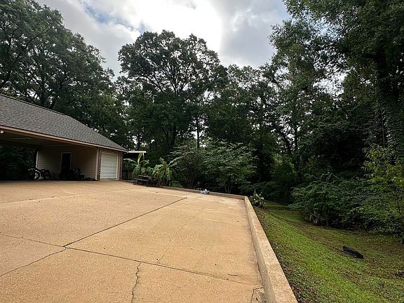 5th image of 6542 Christopher Ave
