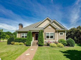 101 Laurel Grove Dr, Simpsonville, SC 29681