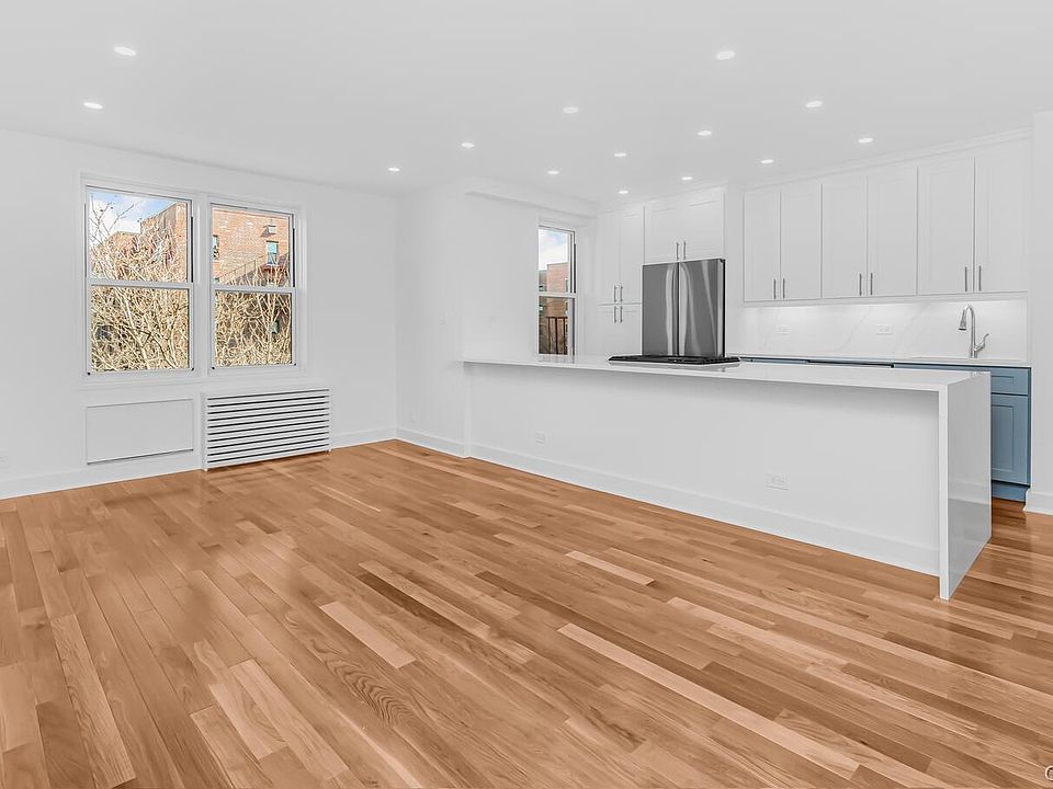 1st image of 3901 Independence Avenue #5S