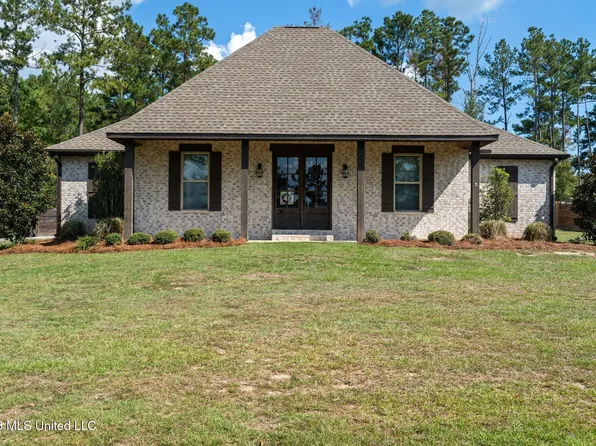 21 Higgins Cutoff Rd, Sumrall, MS 39482