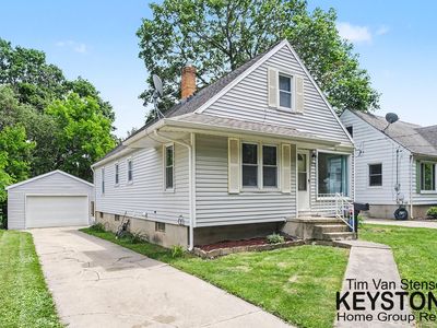 1258 Spring Ave NE, Grand Rapids, MI, 49505