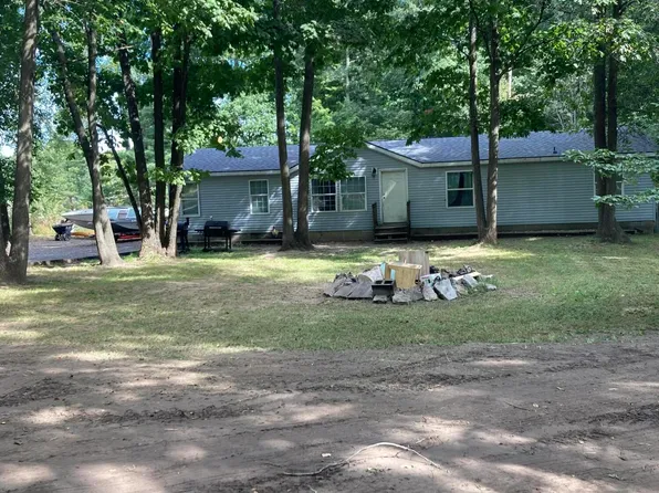 1890 Paul St, Muskegon, MI 49445